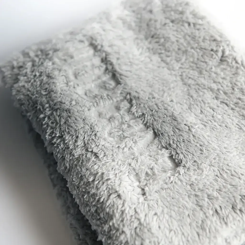 Toalha de microfibra Dub Towel 500GSM (40x40cm | cinza) — foto 2